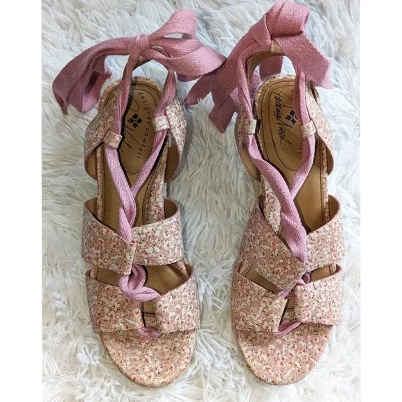 Patricia Nash Riva Wedges - Picture 3 of 8